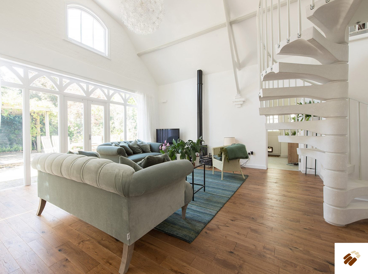 v4 wood flooring: alpine ep103 golden oak brushed & colour oiled rustic oak (18/5 x 125mm)