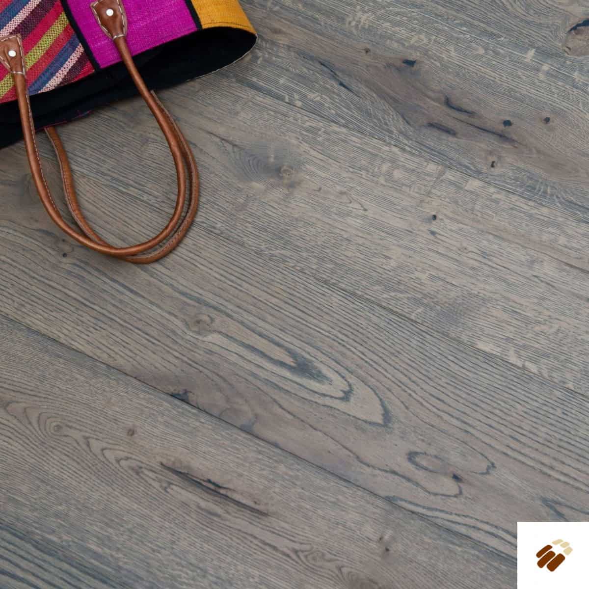 V4 Wood Flooring : Deco DC101 Frozen Umber Brushed, Colour Stained & Hardwax Oiled (15/4 x 190mm)