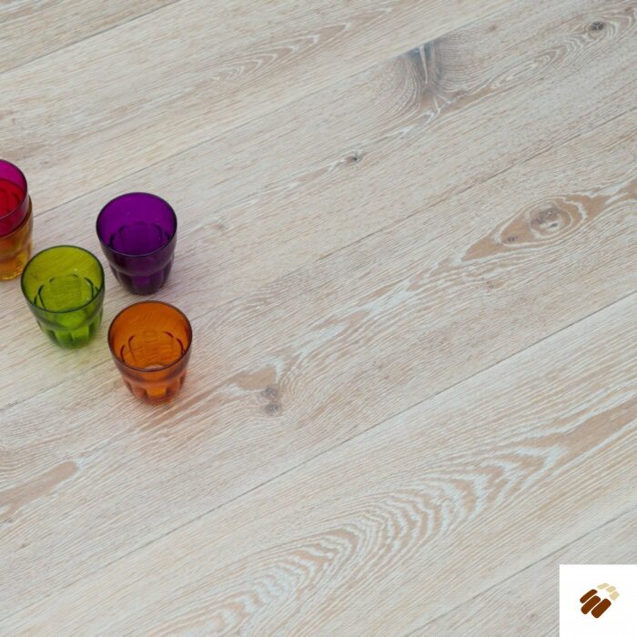 V4 Wood Flooring : Deco DC104 Nordic Beach Brushed, Colour Stained & Hardwax Oiled (15/4 x 190mm)