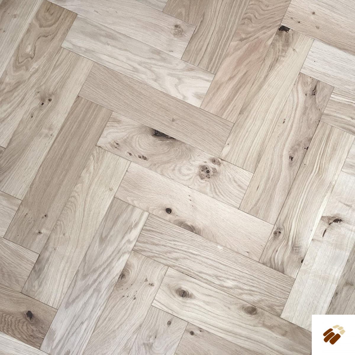 V4 Wood Flooring : Zigzag herringbone ZB107 Unfinished Oak (15/4 x 90mm)