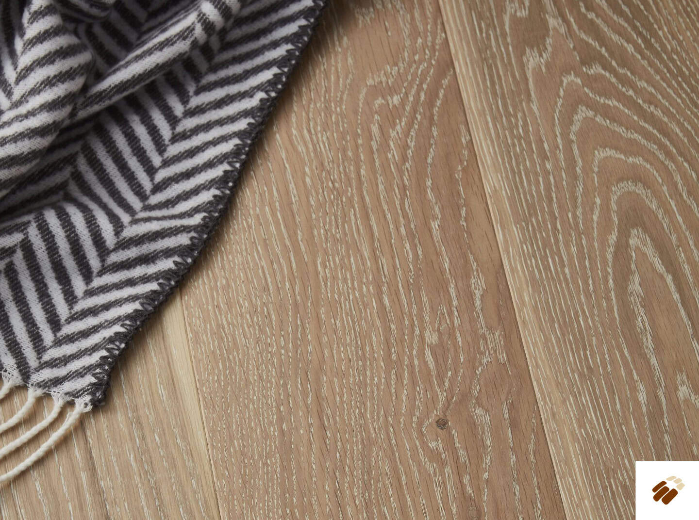atkinson & kirby: con2004 mojave limed oak brushed & matt lacquered (14/2.5 x 180mm)