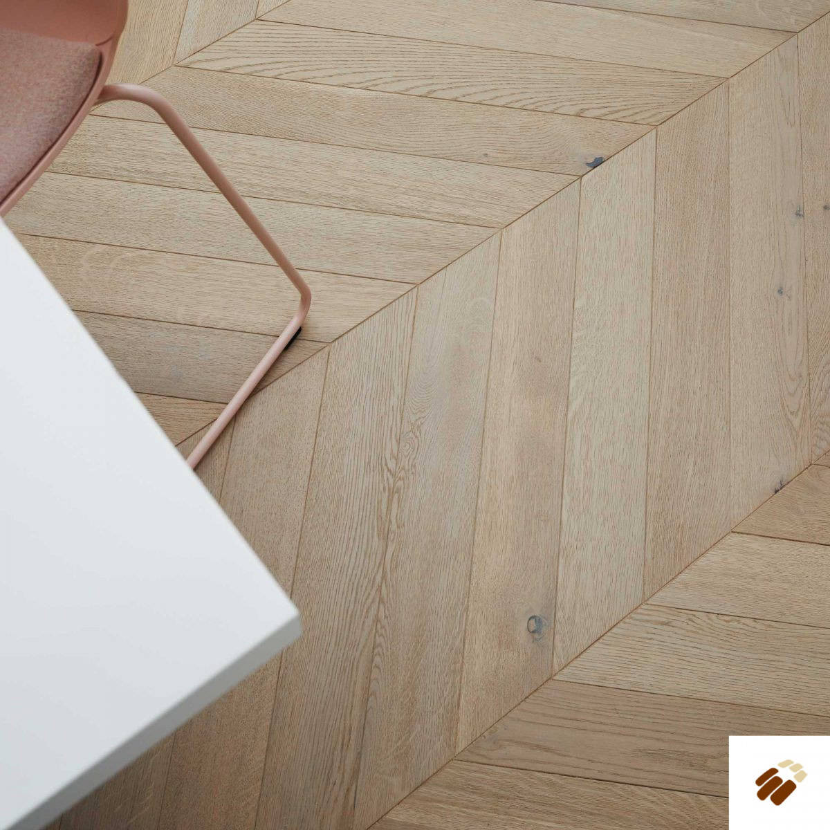 V4 Wood Flooring : Chevron CV104 Seashell Oak Brushed & Colour Stained, Natural Oiled (9/3 x 90mm)