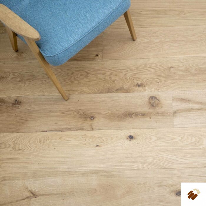 V4 Wood Flooring: Eiger EG106 Grand Oak Oiled (21/6 x 220mm)