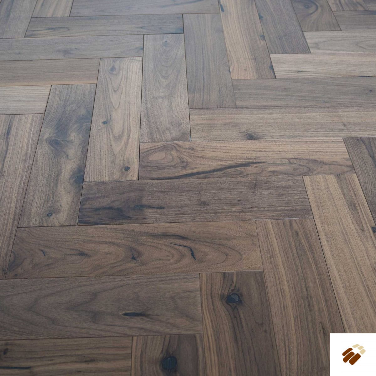V4 Wood Flooring : Zigzag Herringbone ZB205 American Black Walnut, UV Oiled (15/4 x 90mm)