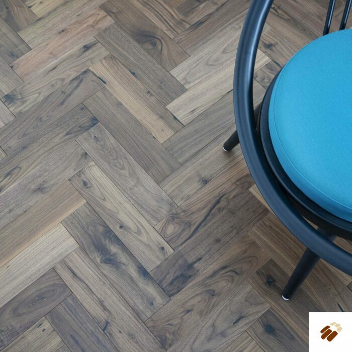 V4 Wood Flooring : Zigzag Herringbone ZB205 American Black Walnut, UV Oiled (15/4 x 90mm)